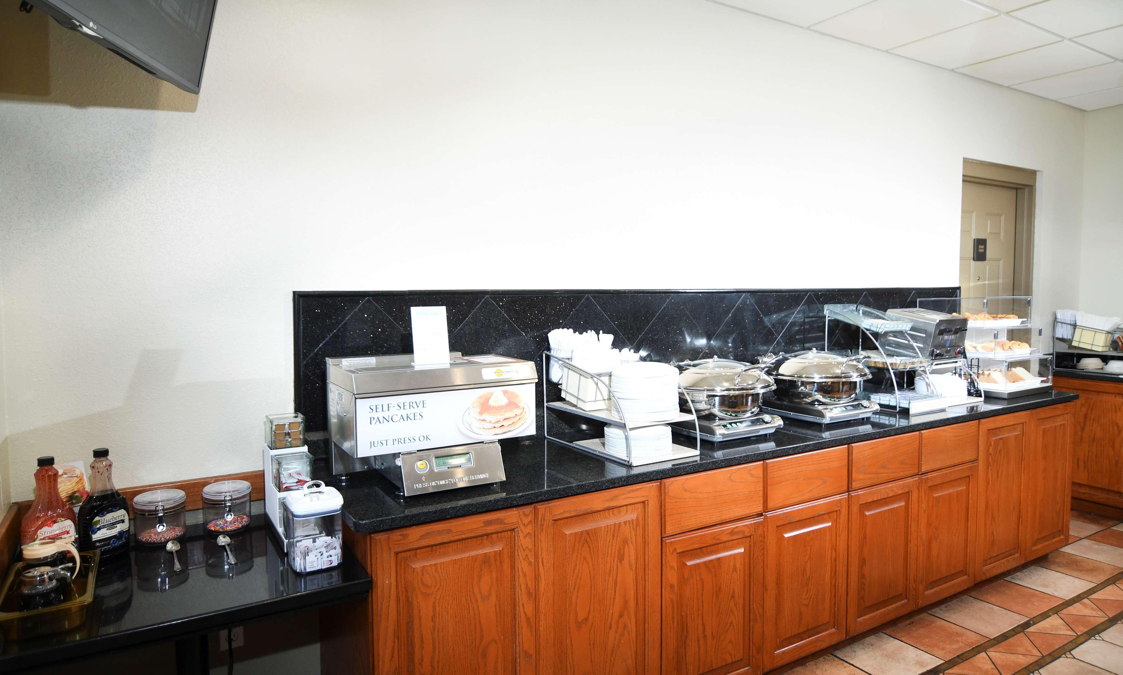 Best Western Plus Sandusky Hotel & Suites Exterior foto
