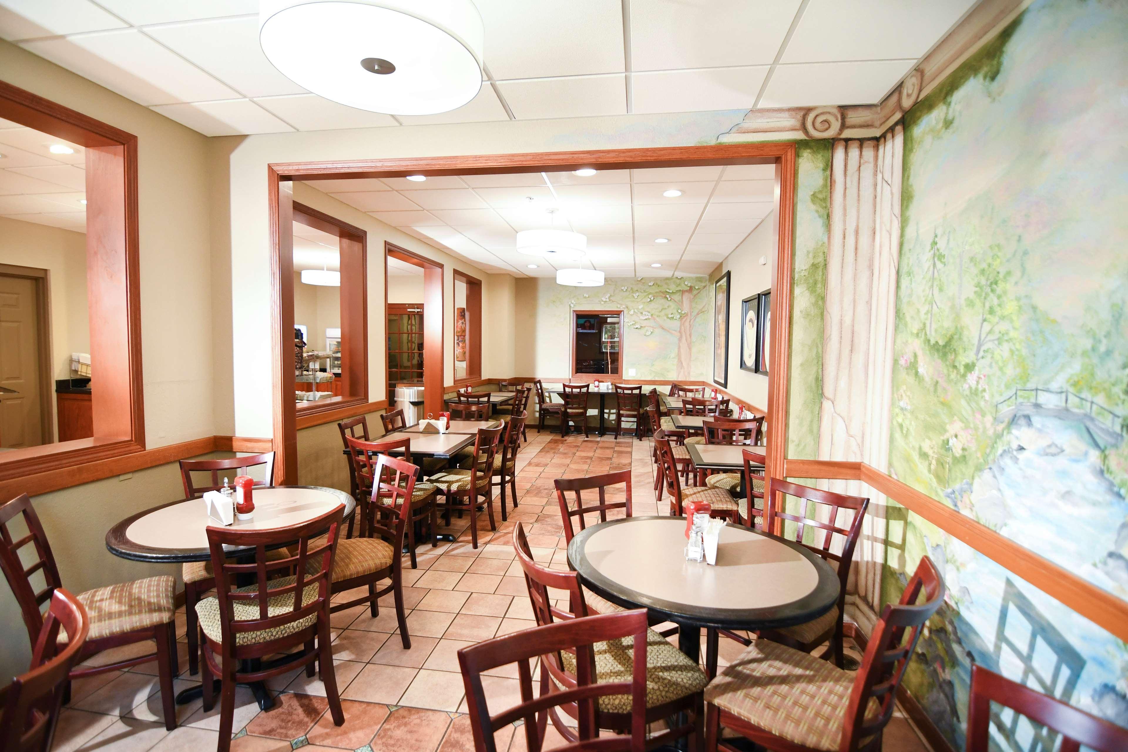 Best Western Plus Sandusky Hotel & Suites Exterior foto