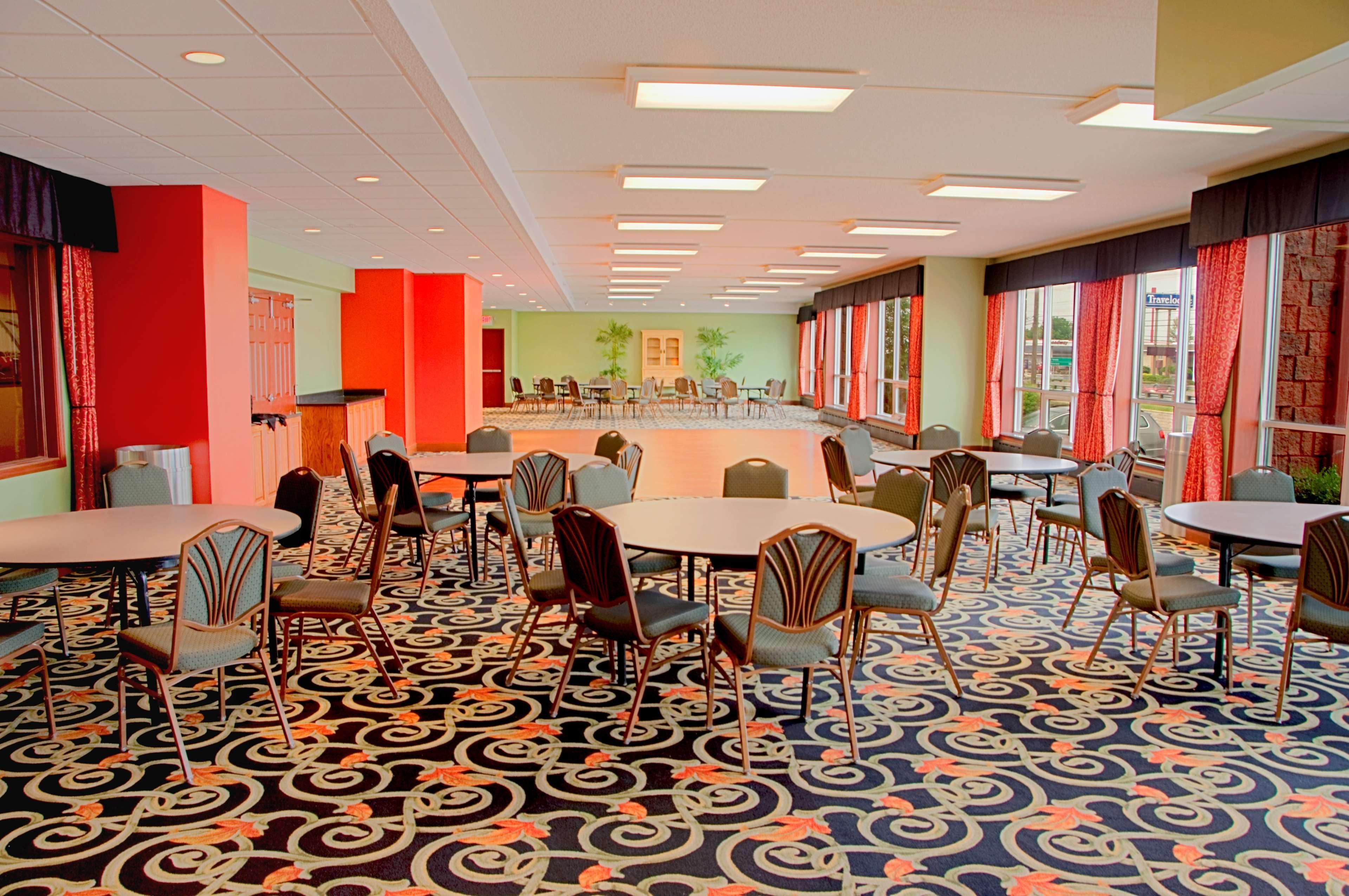 Best Western Plus Sandusky Hotel & Suites Exterior foto